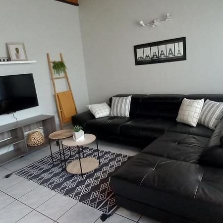 Mucha Airbnb Hotel Walvis Bay Kültér fotó